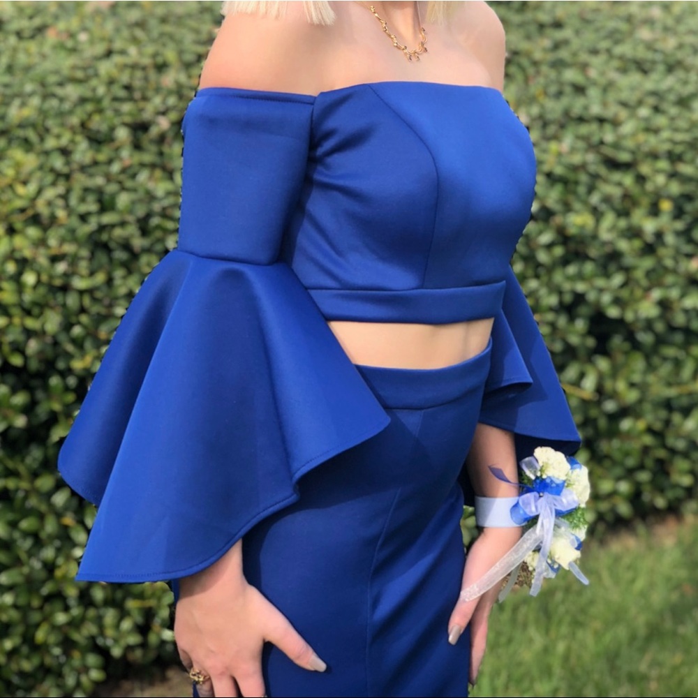 Prom Dress - Picture 2 of 3
